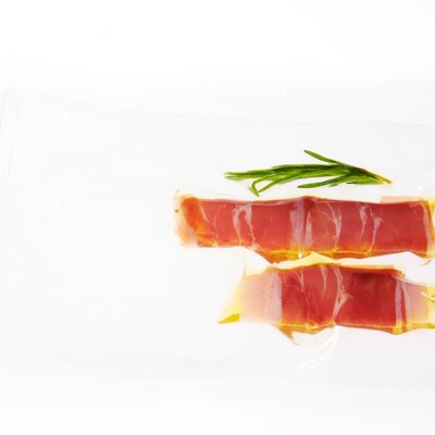 01-0103-VacuumBeutel-Fleisch_Frech-Lenz_1200p1.jpg